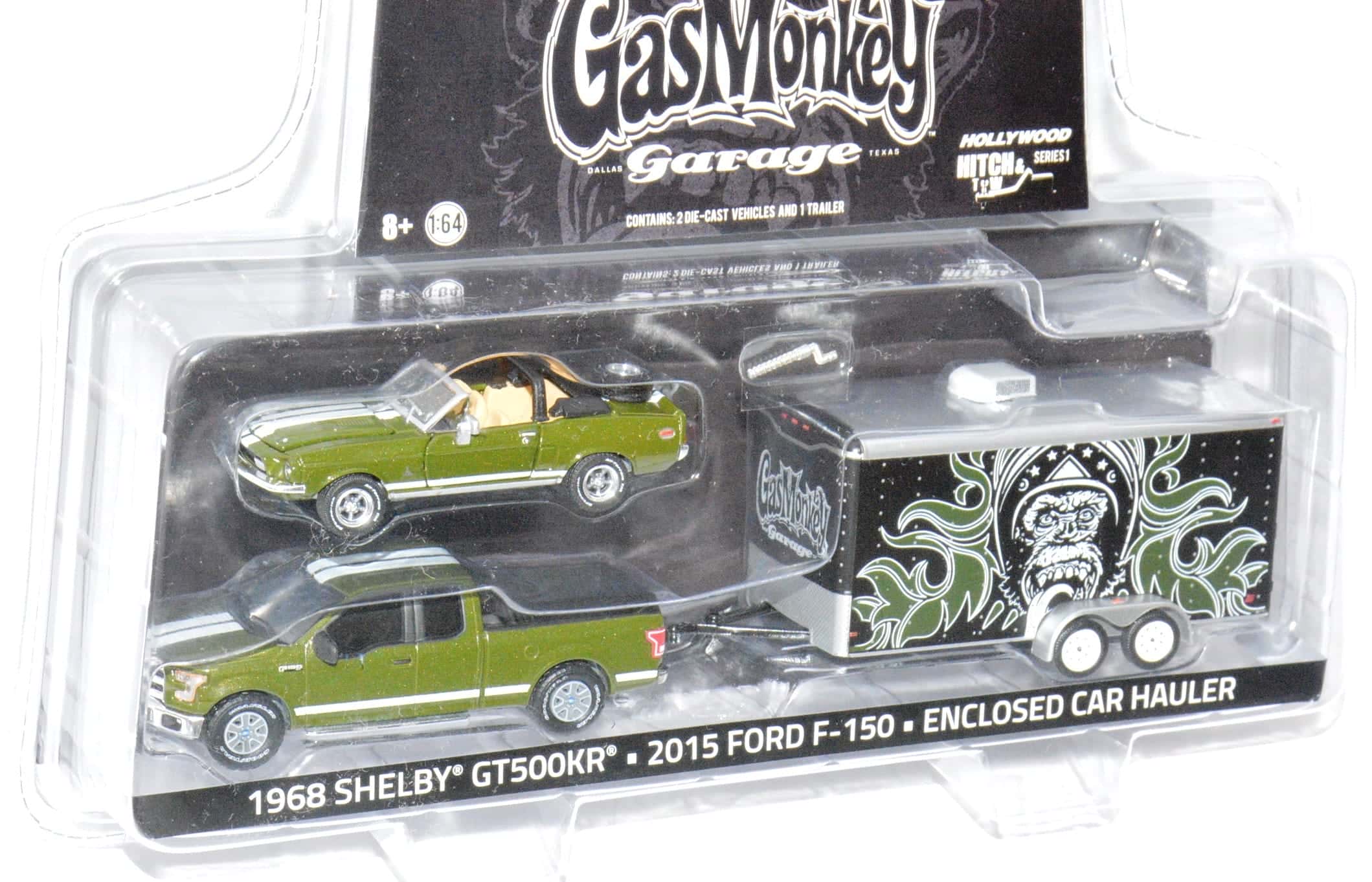 Greenlight Hitch & Tow Gas Monkey Garage Hauler Set