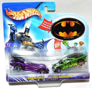 HW Batmobile vs. The Riddler