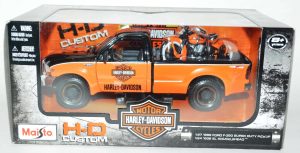 MA Harley Davidson 1999 Ford F-350 1936 El Knulcklehead