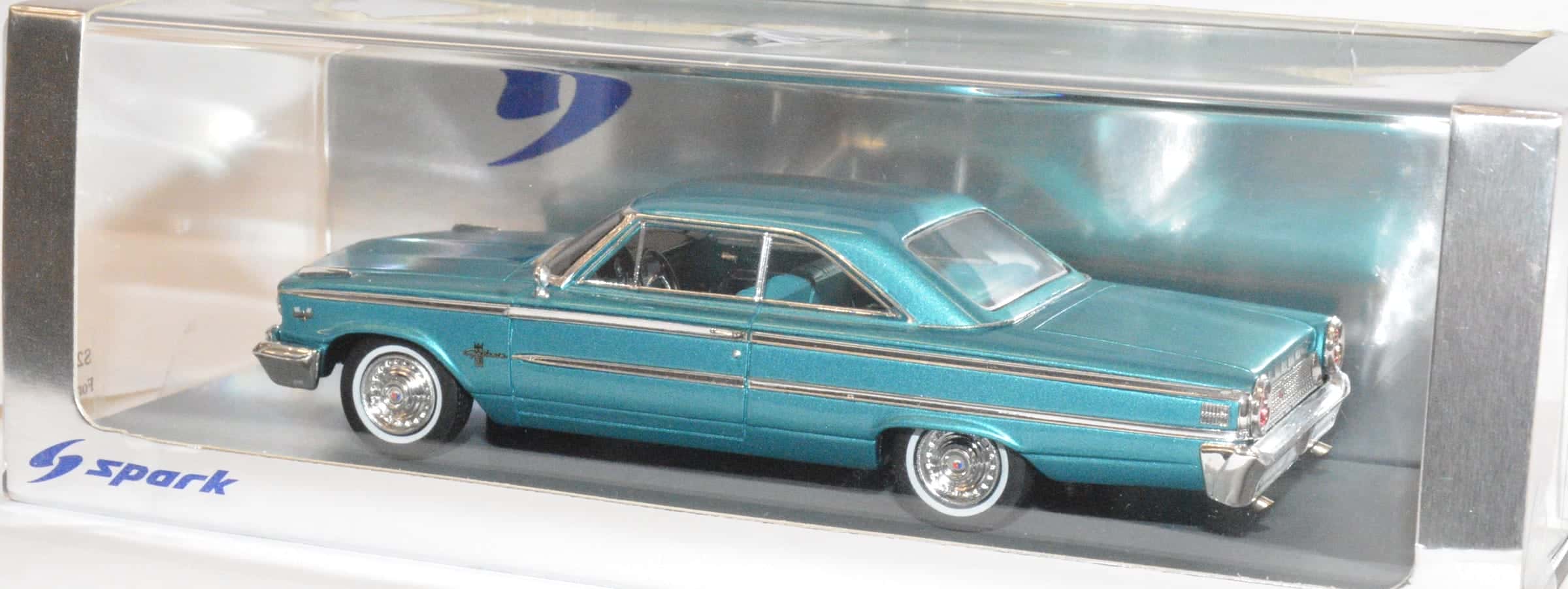 Ford Galaxie 500 1963 バーガンディ 1/43 Ford Galaxie 500 1963 バーガンディ 1/43 1961 to 1963 Ford
