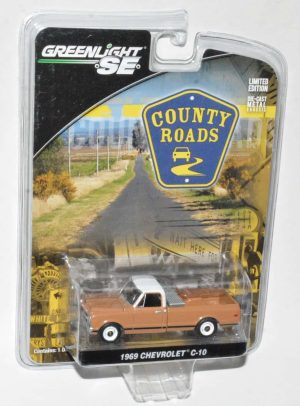 Greenlight SE County Roads 1969 Chevrolet C-10